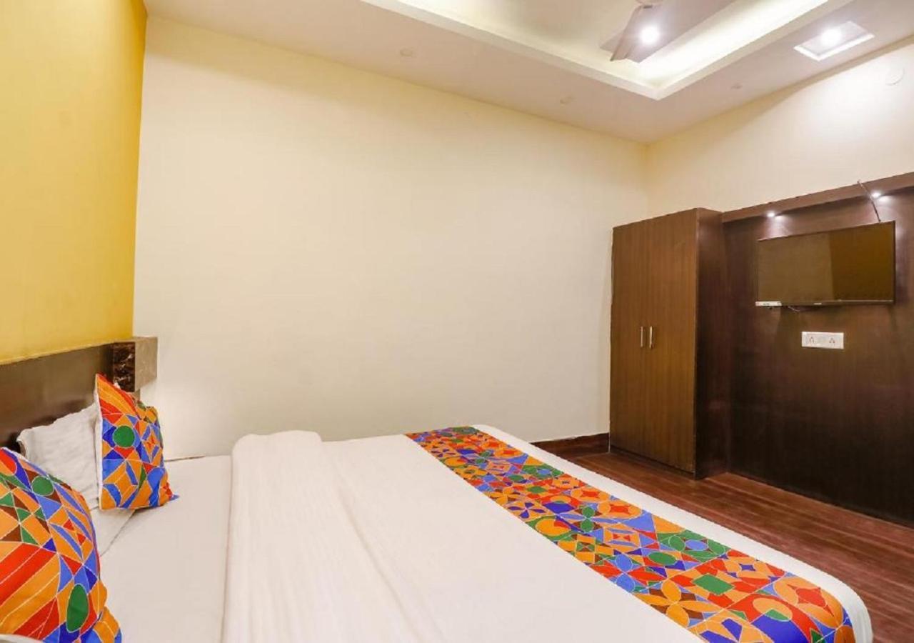 Hotel Ambika Dx Gwalior Exterior photo